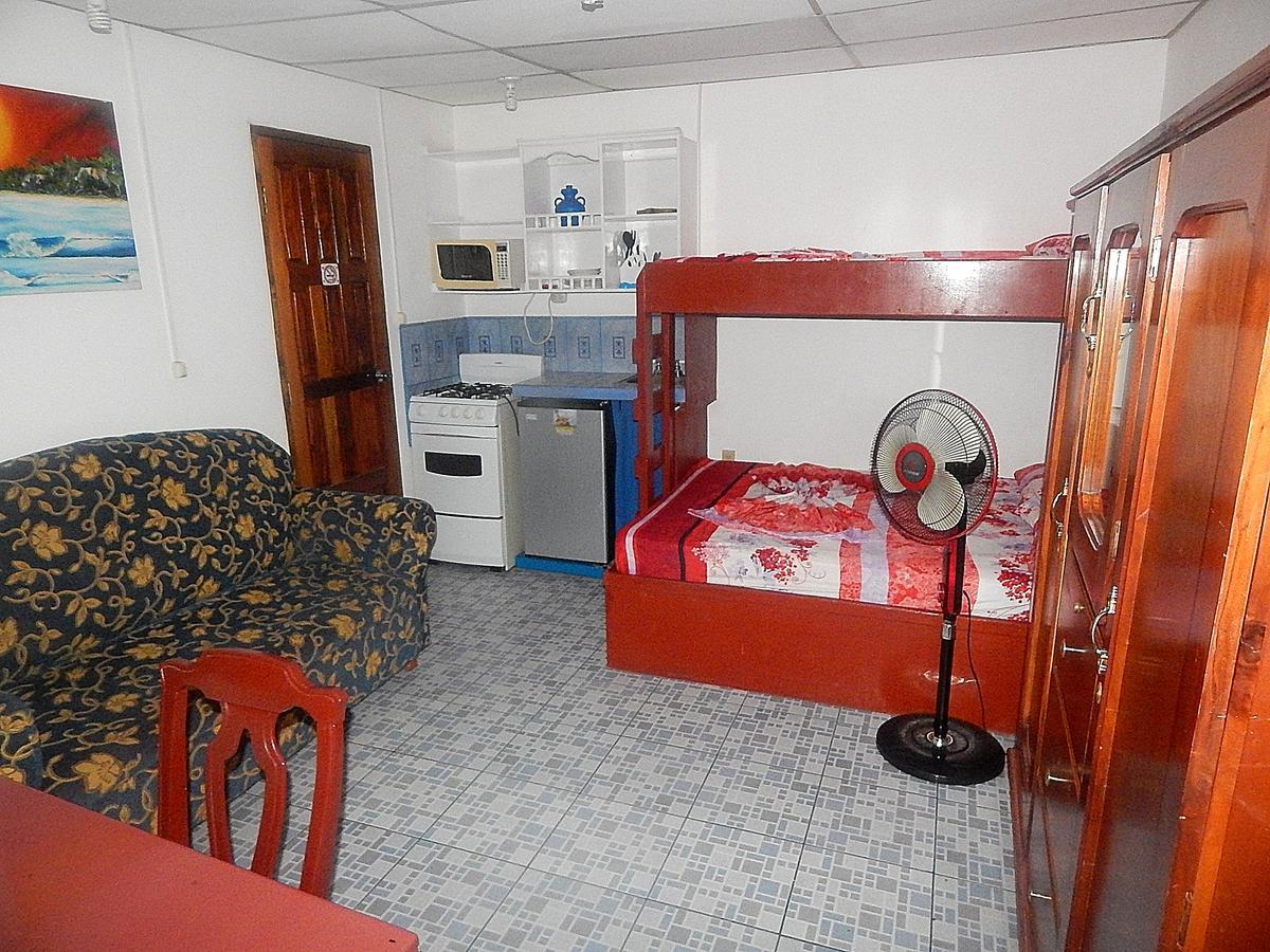 Rositas Hotel Сан Хуан дел Сур Екстериор снимка